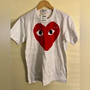 Comme does garçons play T